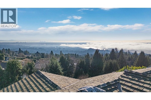 1318 Crestwell Road, West Vancouver, BC V7S2P2 Photo 4