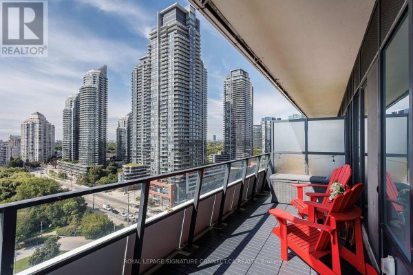 1319 - 30 Shore Breeze Drive, Toronto, ON, photo 3