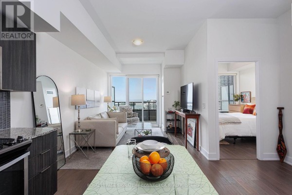 Bedroom - 1319 - 30 Shore Breeze Drive, Toronto, ON M8V1A1 Photo 4