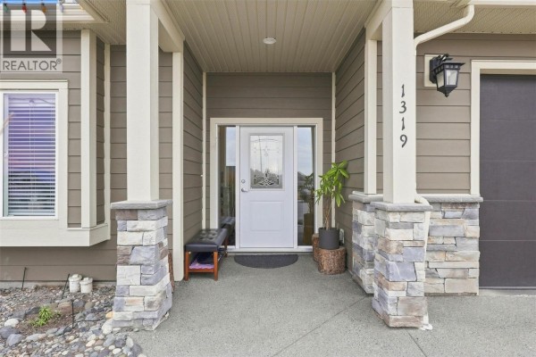 1319 Dunbar Drive, Kamloops, BC, photo 3