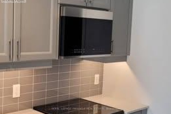 132 - 2343 Khalsa Gate, Oakville, ON L6M5R6 Photo 4