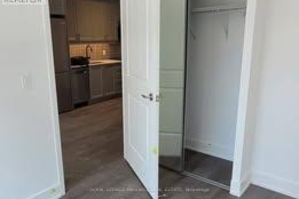 132 - 2343 Khalsa Gate, Oakville, ON L6M5R6 Photo 5