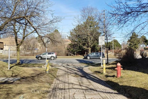 Primary Bedroom - 132 - 270 Timberbank Boulevard, Toronto, ON M1W2M1 Photo 4