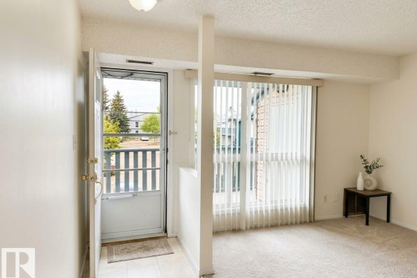 #132 2703 79 St Nw, Edmonton, AB T6K3Z6 Photo 3