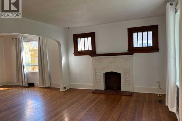 Bedroom - 132 7 Avenue Ne, Calgary, AB T2E0M5 Photo 5