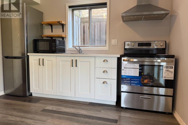132 Brown Wood Drive, Barrie, ON L4M6M8 Photo 4