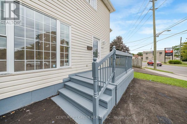 132 Carlton Street, St  Catharines, ON L2R7S6 Photo 5