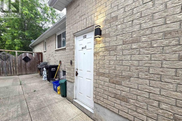 132 Esther Drive, Barrie, ON L4N0V5 Photo 4