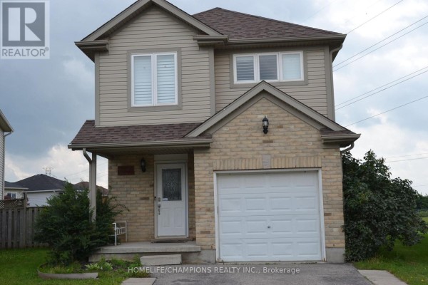 132 Henhoeffer Crescent, Kitchener, ON, photo 2