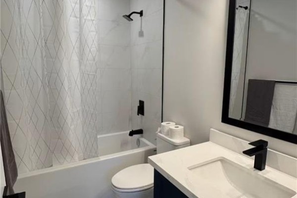 132 Hodgkins Avenue Unit# Lower, Thorold, ON, photo 2