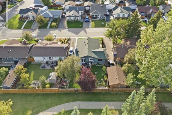 4pc Bathroom - 132 Hodson Crescent, Okotoks, AB T1S1C6 Photo 2