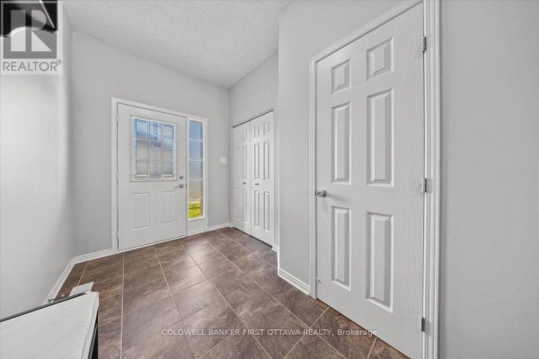 Laundry room - 132 Maravista Drive, Ottawa, ON K2J0K7 Photo 2