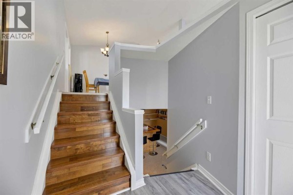 132 Meadowpark Drive, Carstairs, AB, photo 3