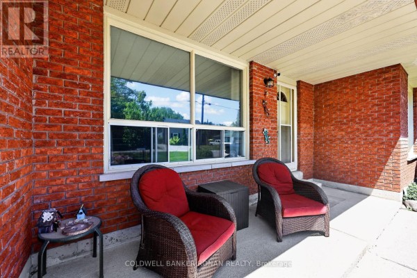Dining room - 132 Queen Street, New Tecumseth, ON L9R1K6 Photo 3