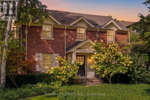 132 The Kingsway, Toronto, ON, photo 2