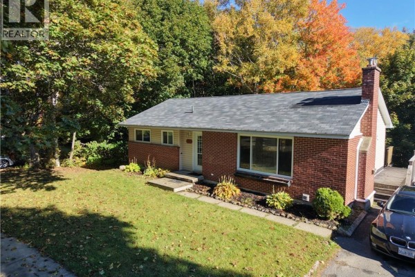 3pc Bathroom - 132 Topcliffe Crescent, Fredericton, NB E3B4P9 Photo 2