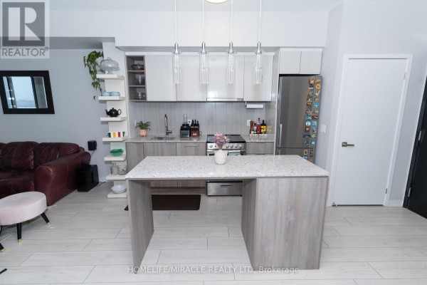 1320 - 31 Tippett Road, Toronto, ON M3H0C8 Photo 5