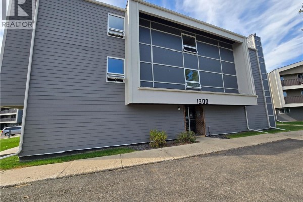Storage - 1320 425 115th Street E, Saskatoon, SK S7N2E5 Photo 2