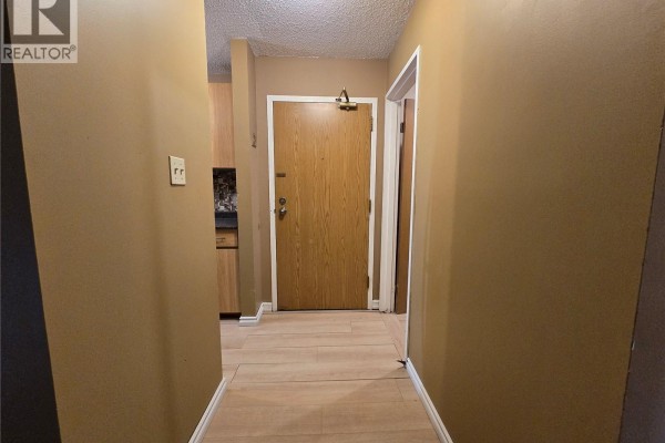 Living room - 1320 425 115th Street E, Saskatoon, SK S7N2E5 Photo 5
