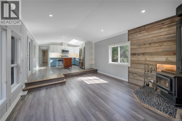 Kitchen - 1320 Englishman River Rd, Errington, BC V0R1V0 Photo 3