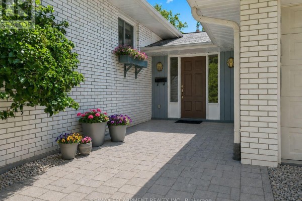 Eating area - 1320 Gatehouse Drive, Mississauga, ON L5H1A5 Photo 3