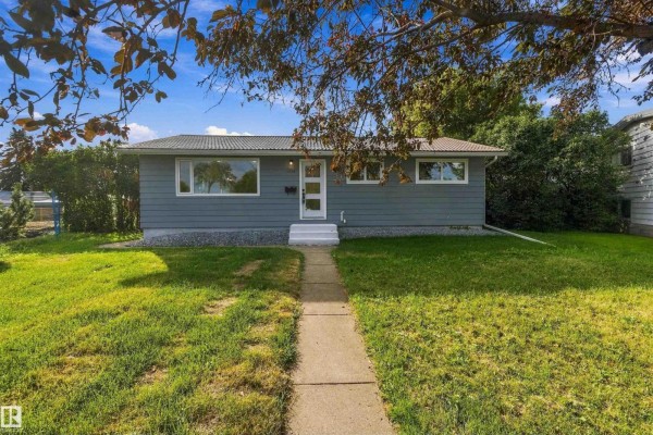 Family room - 13203 136a Av Nw, Edmonton, AB T5L4B7 Photo 4