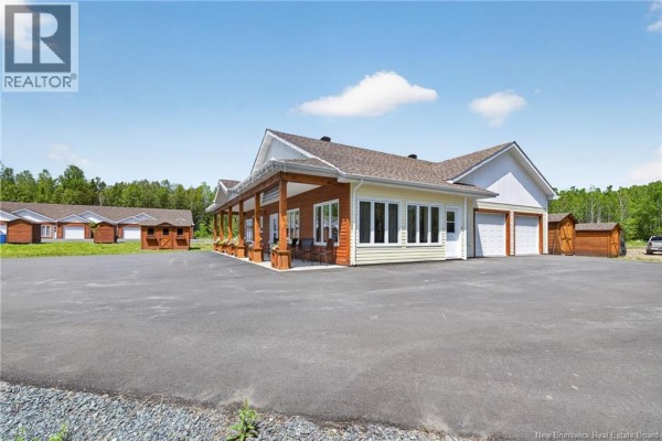 1321 Principale, Beresford, NB E8K1A1 Photo 5