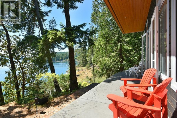 13223 Pool Road, Garden Bay, BC V0N1S1 Photo 5