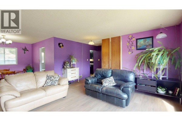 4pc Bathroom - 1323 Alpine Drive, Elkford, BC V0B1H0 Photo 5
