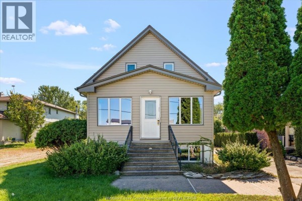 13231-33 Riverside Drive East, Tecumseh, ON N8N2M7 Photo 5