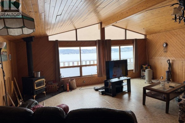 13234 Lakeshore Drive, Fort St  John, BC, photo 3