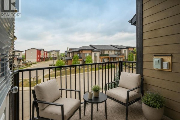 Kitchen - 1324, 2461 Baysprings Link Sw, Airdrie, AB T4B4C6 Photo 5