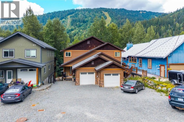 1324 Burfield Drive, Kamloops, BC, photo 2