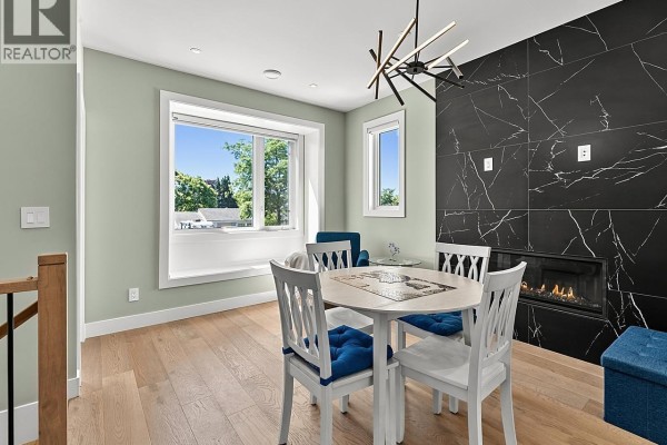 1324 W 15th Street, North Vancouver, BC V7P1N2 Photo 5