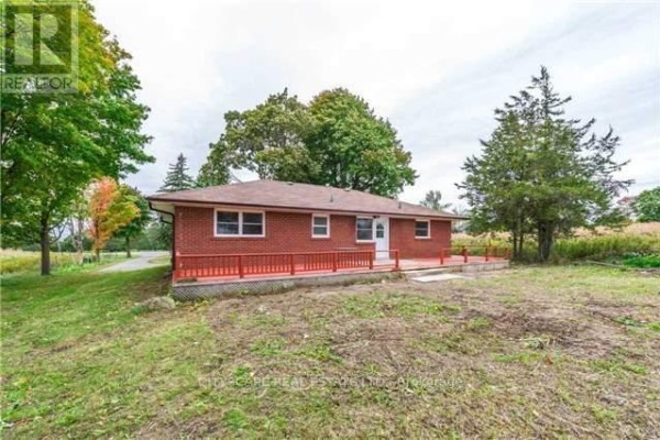 Eating area - 13245 Tenth Line, Whitchurch Stouffville, ON L4A3R5 Photo 4