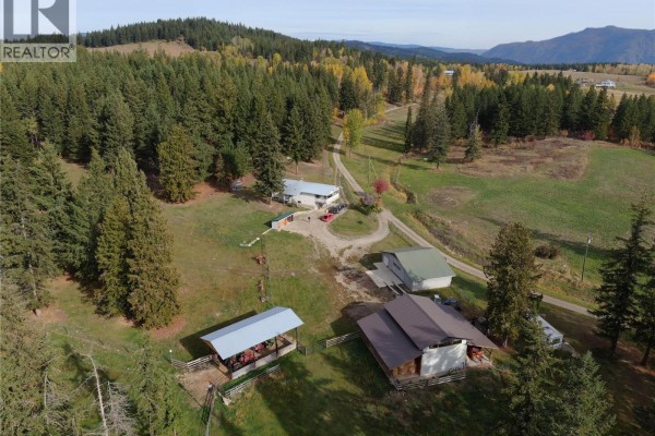 Family room - 1325 Hepburn Road, Chase, BC V0E1M1 Photo 2