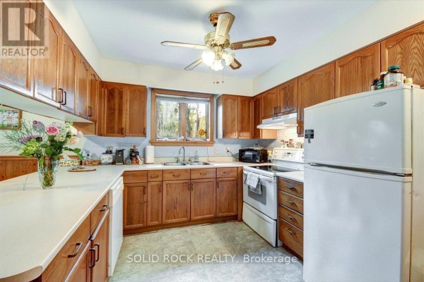 Kitchen - 1326 12th Line W, Trent Hills, ON K0L1L0 Photo 3
