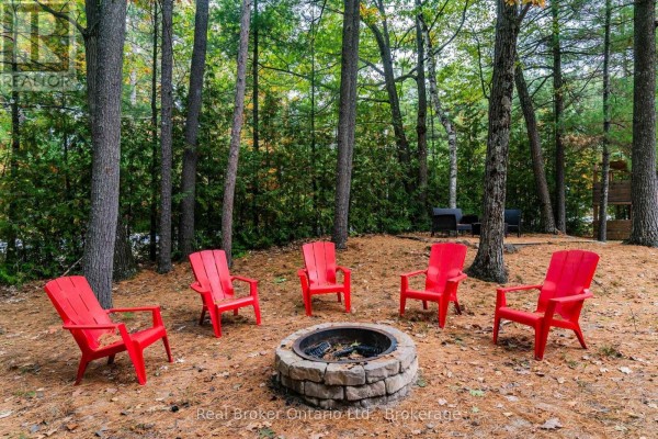 1326 Tiny Beaches Road N, Tiny, ON L9M0H3 Photo 3