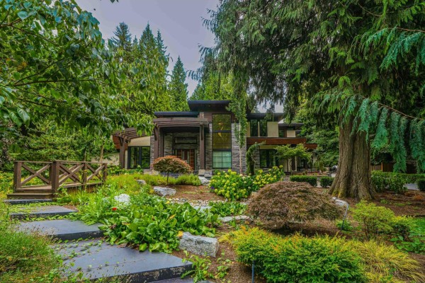 13262 Woodcrest Drive, Surrey, BC V4P1W5 Photo 3
