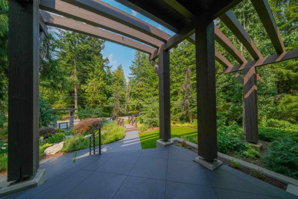 13262 Woodcrest Drive, Surrey, BC V4P1W5 Photo 5