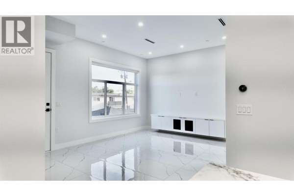 1328 E 64th Avenue, Vancouver, BC V5X2P1 Photo 5