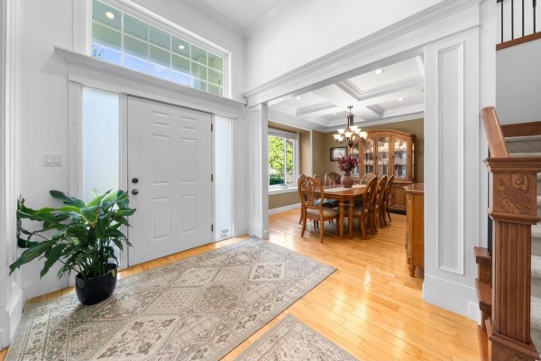 1328 Stevens Street, White Rock, BC V4B4Y1 Photo 3