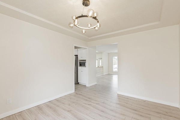 13285 98 Avenue, Surrey, BC V3T5N1 Photo 5