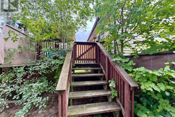 1329 Belair Crescent, Oshawa, ON, photo 3