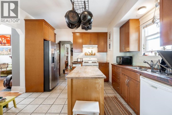 1329 E 12th Avenue, Vancouver, BC V5N2A1 Photo 4