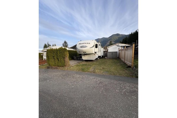 133 1436 Frost Road, Columbia Valley, Cultus Lake, BC V2R4X8 Photo 5