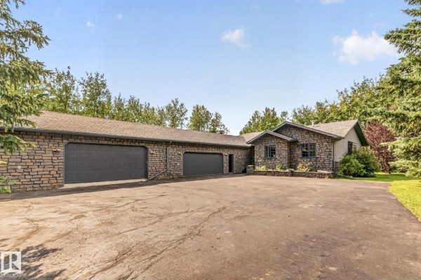 Kitchen - #133 51350 Rge Road 224, Rural Strathcona County, AB T8C1H3 Photo 3