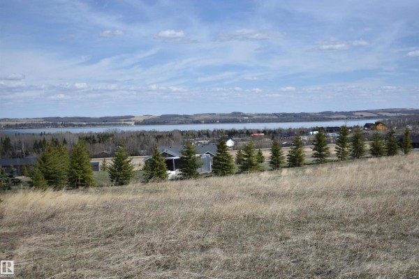 133 Bruhn Bv Nw, Rural Ponoka County, AB T0C2J0 Photo 2