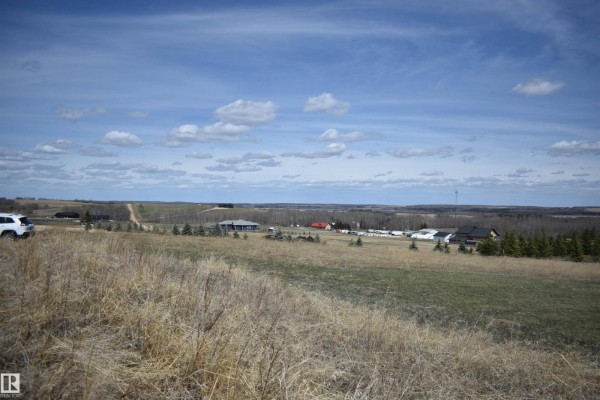 133 Bruhn Bv Nw, Rural Ponoka County, AB T0C2J0 Photo 5