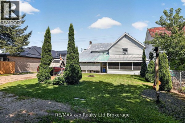 Kitchen - 133 Dundas Street W, Zorra, ON N0M2M0 Photo 5
